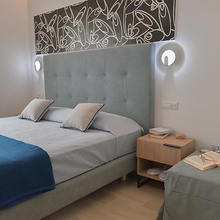 Charming Rooms Amalfi Coast Maiori Bagian luar foto