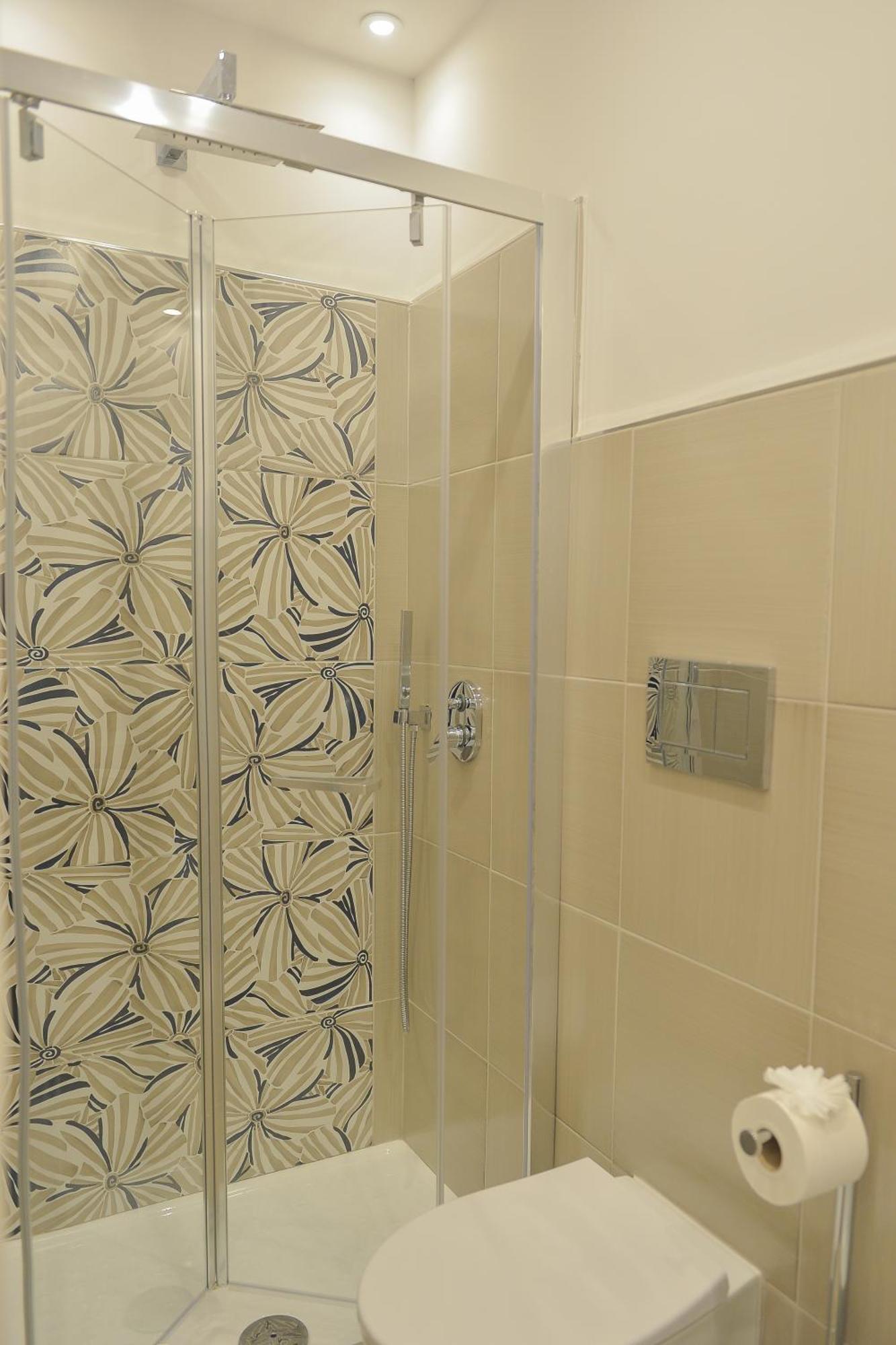 Charming Rooms Amalfi Coast Maiori Bagian luar foto