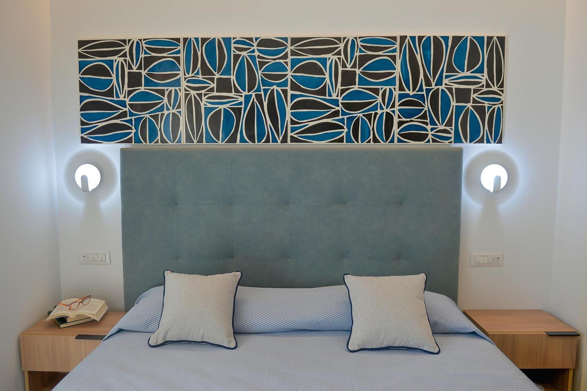 Charming Rooms Amalfi Coast Maiori Bagian luar foto