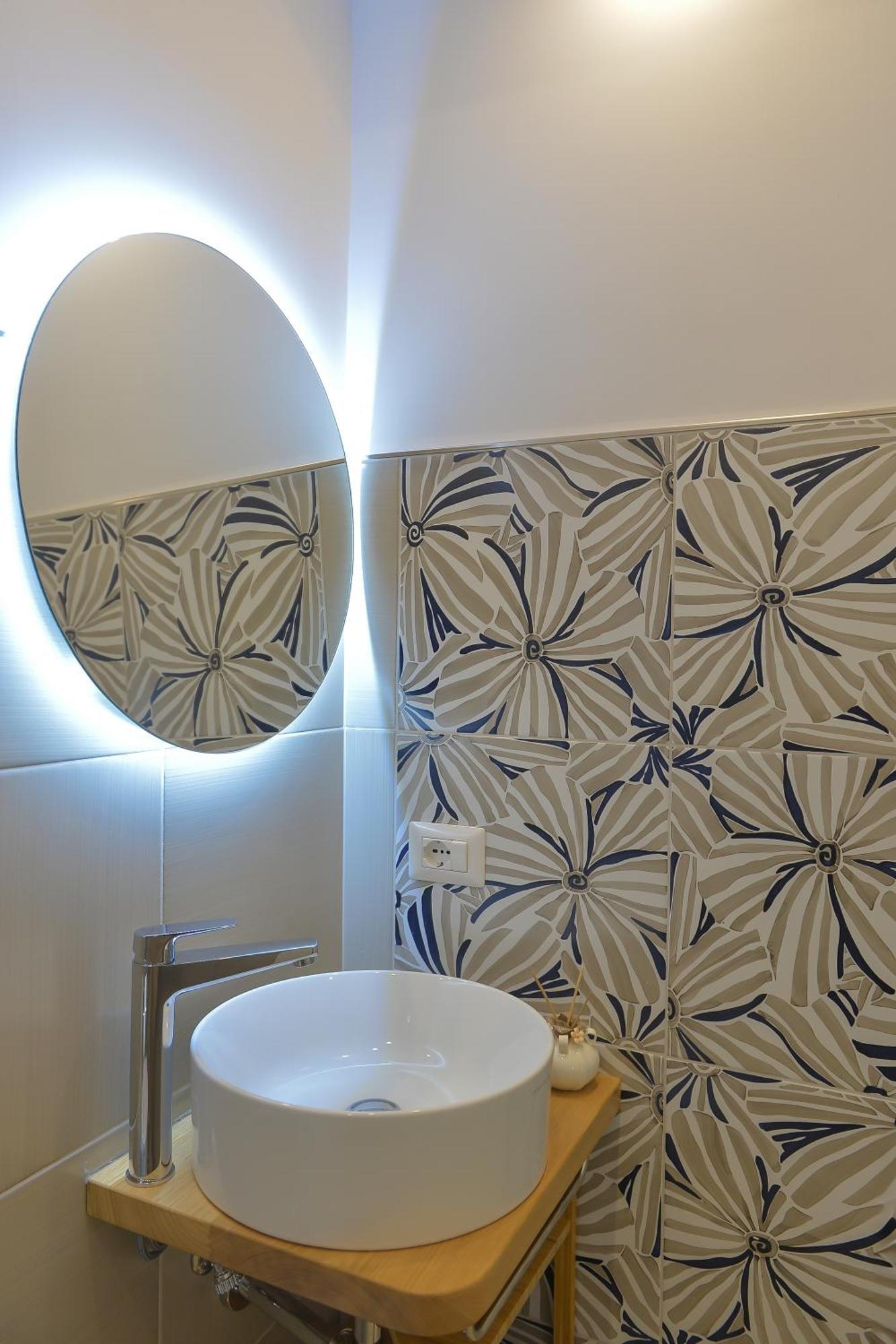 Charming Rooms Amalfi Coast Maiori Bagian luar foto
